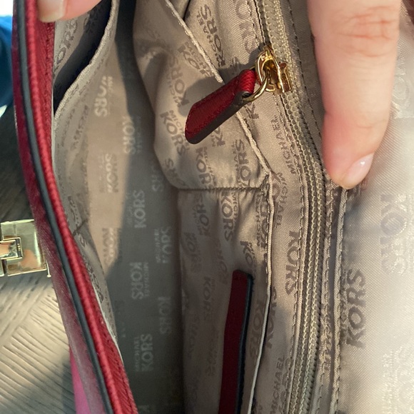 Michael Kors bag - Picture 9 of 16